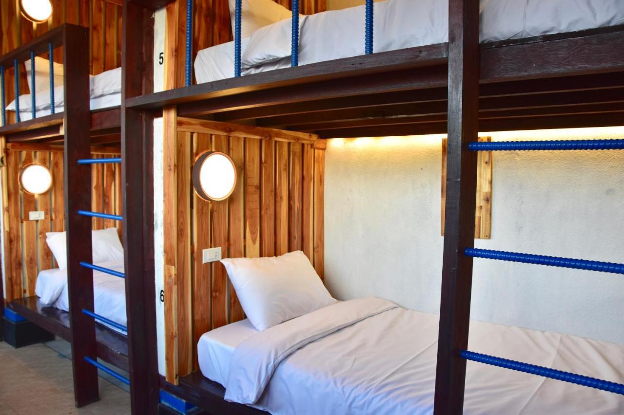 Mad Monkey Luang Prabang (Adults Only) Hostel Exterior photo